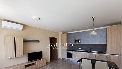 Обзаведен тристаен апартамент в кв. Витоша