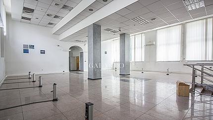 Уникален магазин в топ център