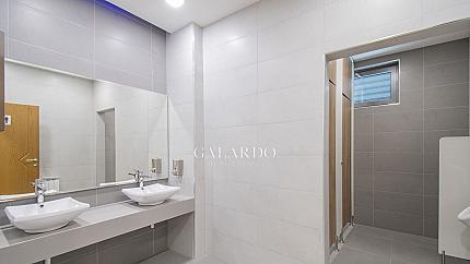 Spacious office in a luxury office building in the district. Friendship 2
