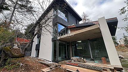 New detached house with contemporary design in Dragalevtsi