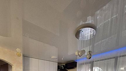 Stylishly furnished two-bedroom apartment in Simeonovo district