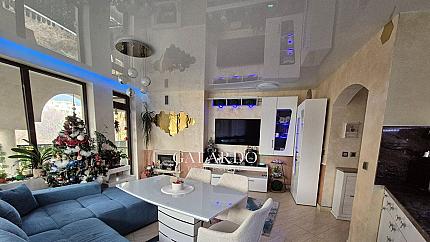 Stylishly furnished two-bedroom apartment in Simeonovo district