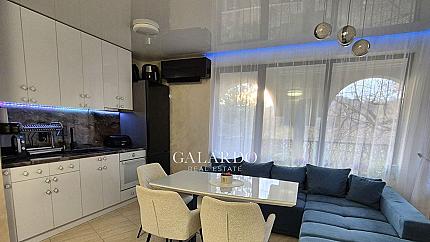 Stylishly furnished two-bedroom apartment in Simeonovo district