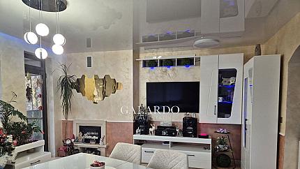 Stylishly furnished two-bedroom apartment in Simeonovo district