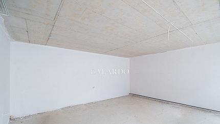 Самостоятелна къща в затворен комплекс в Симеоново