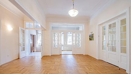 Kъща в "Докторска градина"