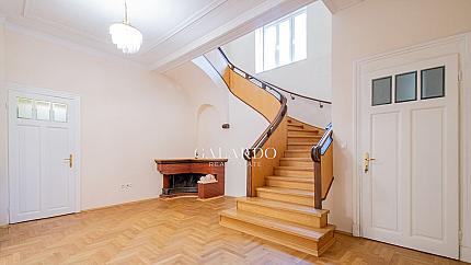 Kъща в "Докторска градина"