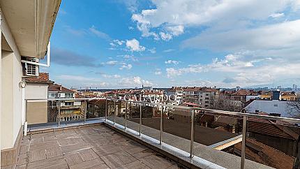 Офис в луксозна Бизнес сграда на бул. Патриарх Евтимий