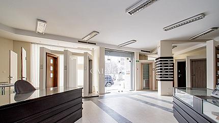 Ъглов магазин с голяма витрина до 29-то ДКЦ, кв.Гоце Делчев