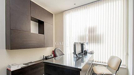 Ъглов магазин с голяма витрина до 29-то ДКЦ, кв.Гоце Делчев