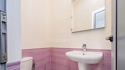 Ъглов магазин с голяма витрина до 29-то ДКЦ, кв.Гоце Делчев