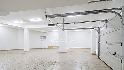 Ъглов магазин с голяма витрина до 29-то ДКЦ, кв.Гоце Делчев