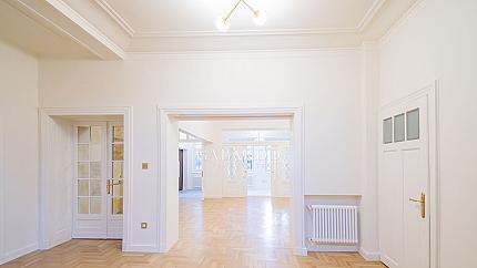 Representative house for rent in Doctor's Garden