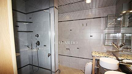 Луксозен тристаен апартамент до Южен парк, кв. Лозенец