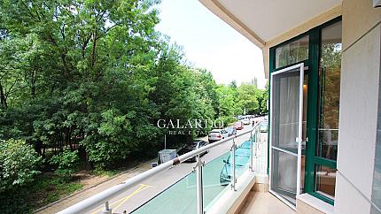 Луксозен тристаен апартамент до Южен парк, кв. Лозенец