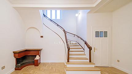 Representative house for rent in Doctor's Garden