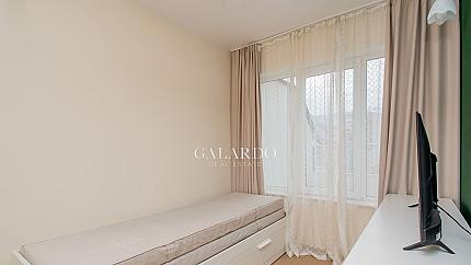 Двустаен апартамент с тераса под наем Студентски град