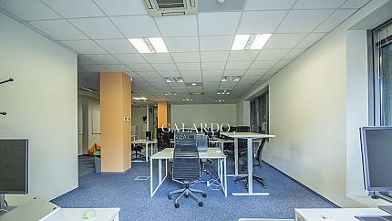 Офис площ в сграда клас А, идеален център
