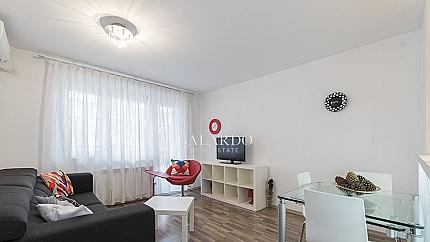 Apartment with two bedrooms to  MALL Paradise, Lozenetc