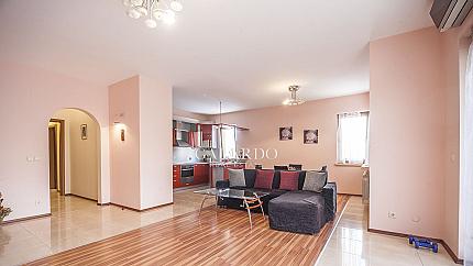 Sunny South apartment in Maxi complex with view to Vitosha mountain