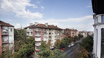Чудесен тристаен апартамент в централните части на София