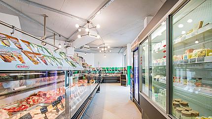 Магазин с атрактивна локация до метрото, кв. Овча купел