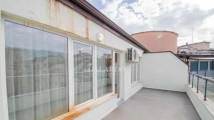 Двустаен апартамент с тераса под наем Студентски град