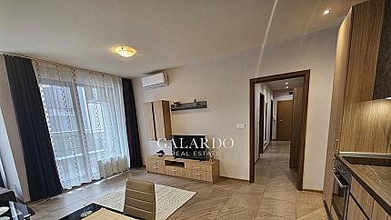 Обзаведен тристаен апартамент в кв. Витоша