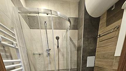 Обзаведен тристаен апартамент в кв. Витоша