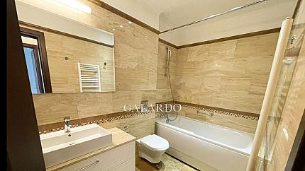 Апартамент до Метростанция Джеймс Баучер