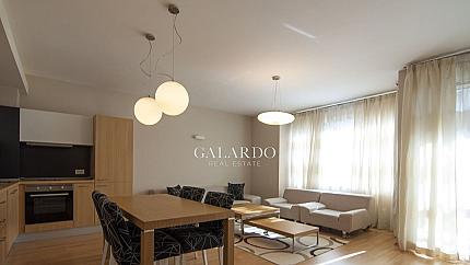 Тристаен дизайнерски апартамент с отлична локация