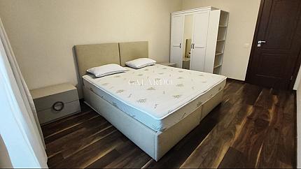 Четиристаен апартамент под наем в кв. Лозенец