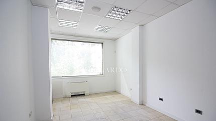 Стилен офис в кв. Гоце Делчев