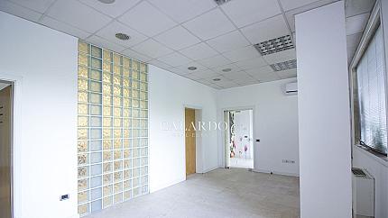 Стилен офис в кв. Гоце Делчев