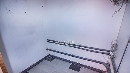 Shop facing Bulgaria Blvd.