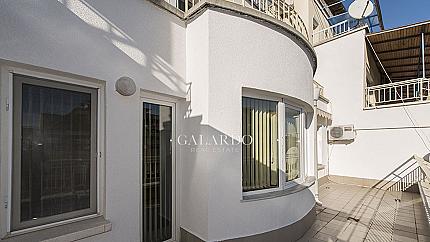 Spacious, sunny two bedroom apartment in Strelbishte Quarter