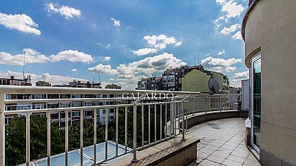 Просторен, функционален апартамент с изглед към Витоша