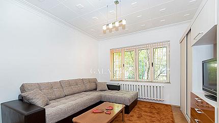 Уютен апартамент до Руски паметник