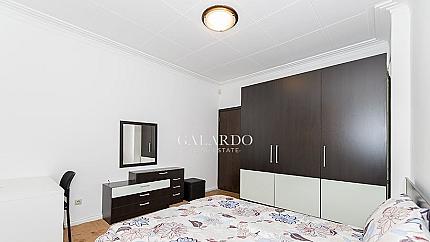 Уютен апартамент до Руски паметник