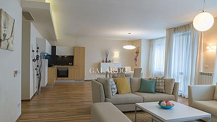 Четиристаен апартамент под наем в кв. Лозенец