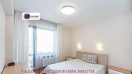 Апартамент в луксозна сграда до х-л Маринела