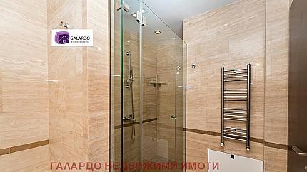 Апартамент в луксозна сграда до х-л Маринела