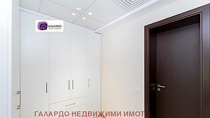 Апартамент в луксозна сграда до х-л Маринела