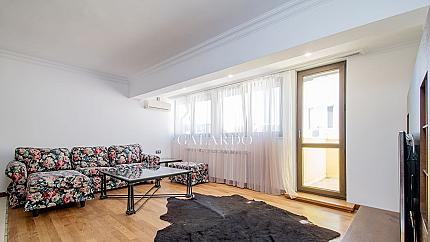 Просторен тристаен апартамент до входа на Южен парк и бул. Витоша – перфектна локация и комфорт