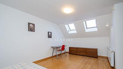 Просторен тристаен апартамент до входа на Южен парк и бул. Витоша – перфектна локация и комфорт