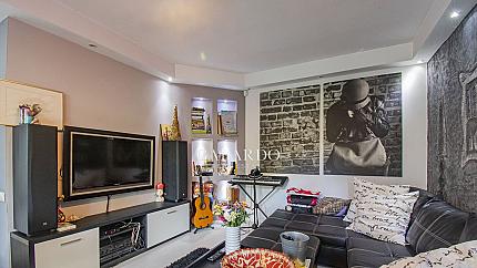 Обзаведена къща в с. Бистрица