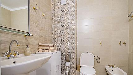 Многостаен апартамент до х-л Маринела