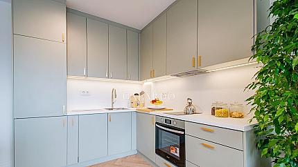 Новообзаведен апартамент с 2 спални в Лозенец