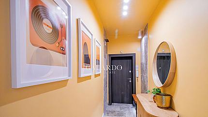 Новообзаведен апартамент с 2 спални в Лозенец