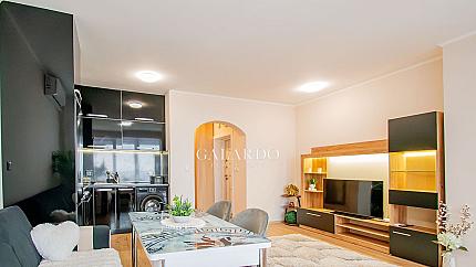 Стилно обзаведен двустаен апартамент в кв. Симеоново